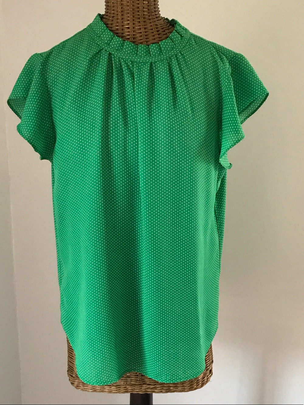 Adrianna Papell Emerald Green Dot Ruffle Neck Flutter Sleeve Blouse